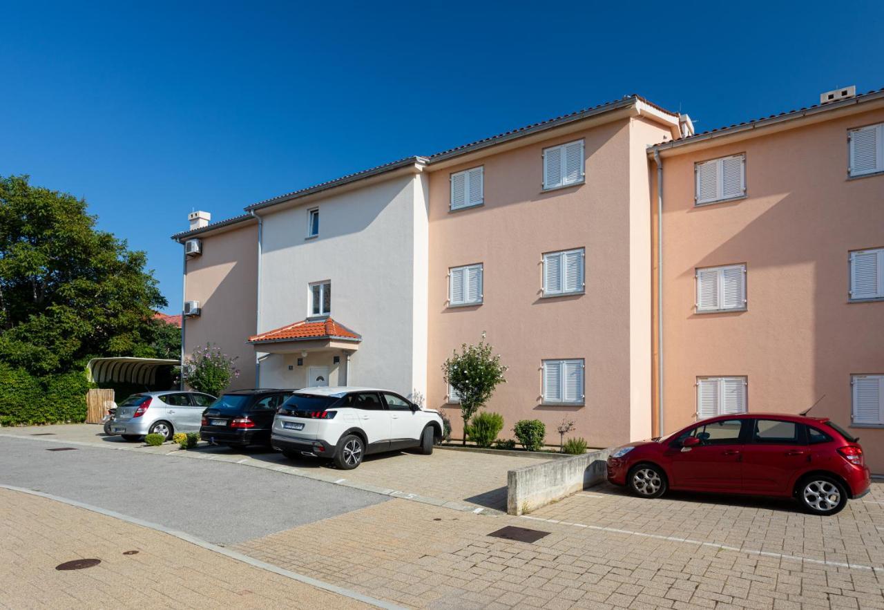 Apartments Crnekovic IV 巴斯卡 外观 照片
