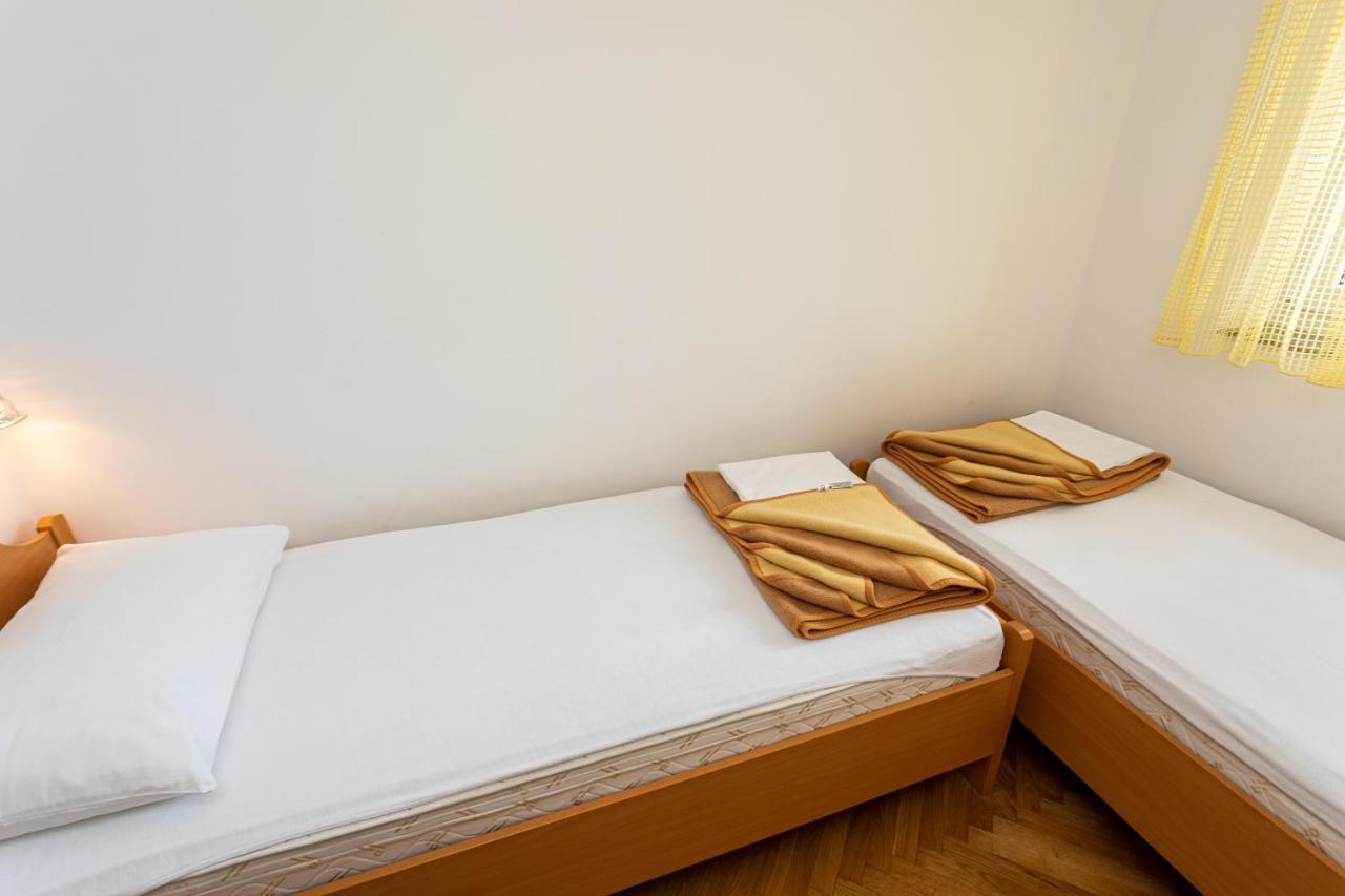 Apartments Crnekovic IV 巴斯卡 外观 照片