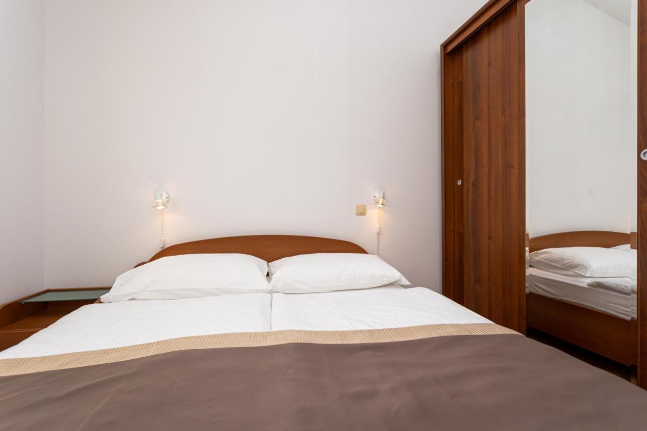 Apartments Crnekovic IV 巴斯卡 外观 照片